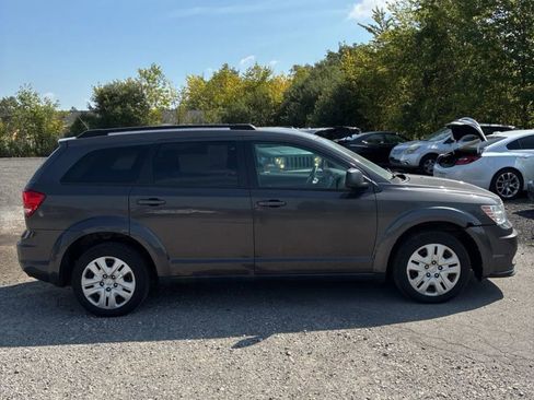 Used 2014 Dodge Journey SE w/ Flexible Seating Group image 3