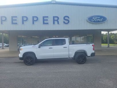 Used 2022 Chevrolet Silverado 1500 LT Trail Boss w/ Convenience Package II