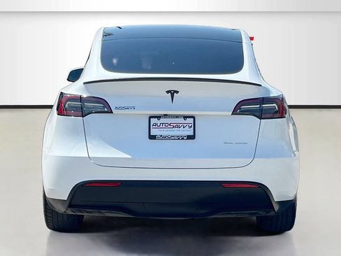 Used 2023 Tesla Model Y Long Range AWD/4WD image 7