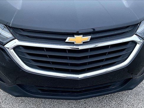 Used 2021 Chevrolet Equinox LS image 29