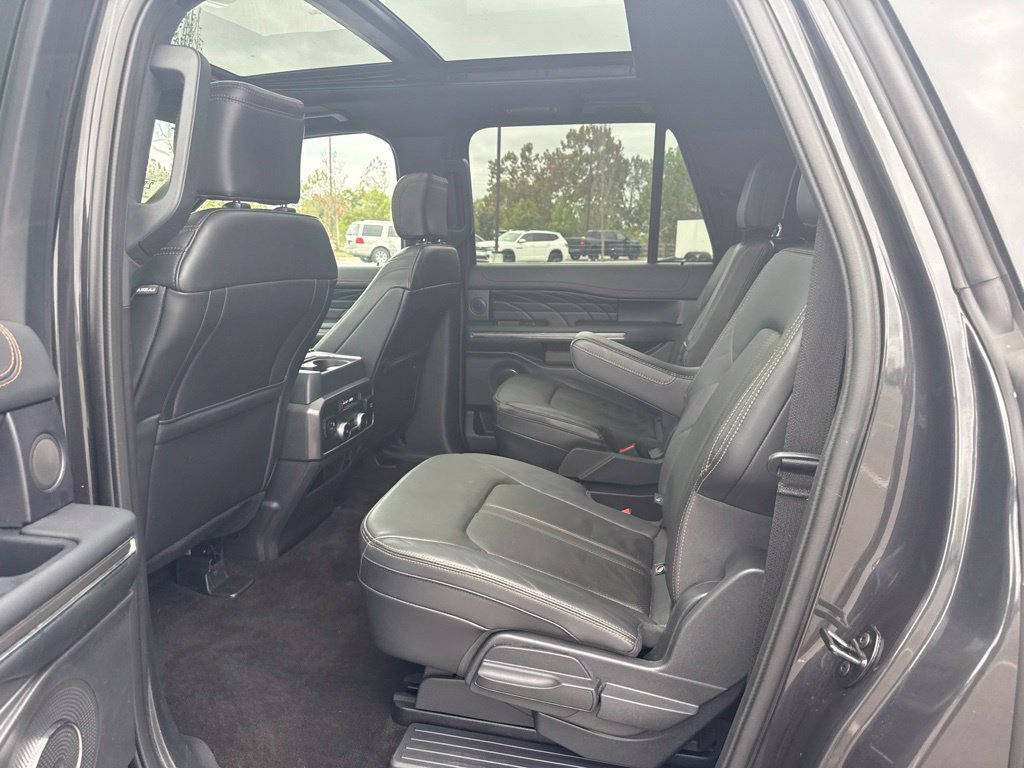 Used 2023 Ford Expedition Max Platinum AWD/4WD image 22