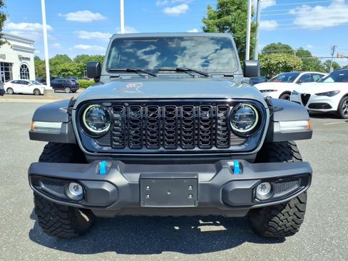 Used 2024 Jeep Wrangler Unlimited AWD/4WD image 15