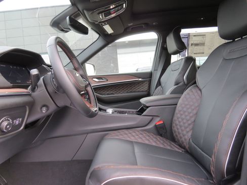 New 2025 Jeep Grand Cherokee L Summit image 21