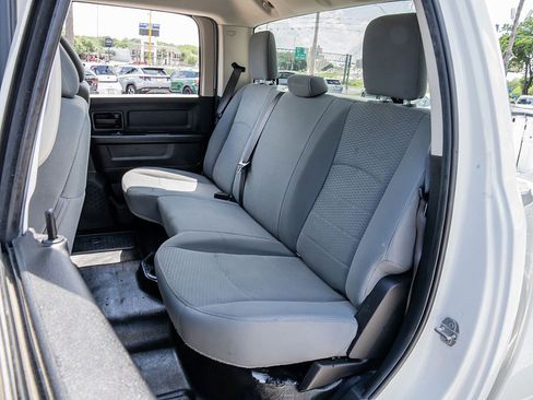 Used 2018 RAM 2500 Tradesman w/ Chrome Appearance Group AWD/4WD image 16