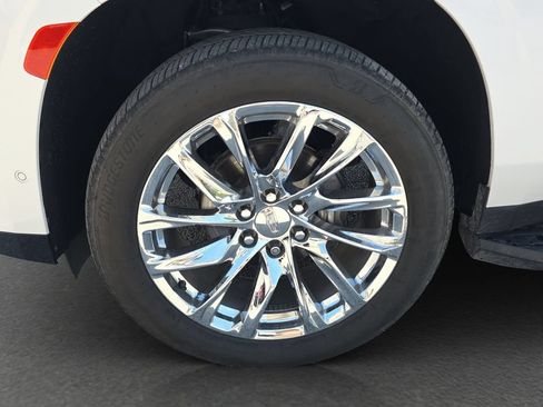 Used 2022 Cadillac Escalade Premium Luxury w/ LPO, Radiant Package RWD image 4
