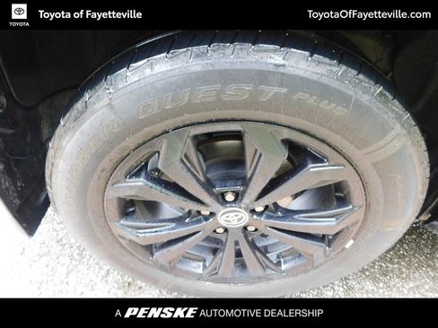 Used 2022 Toyota RAV4 XSE AWD/4WD image 9