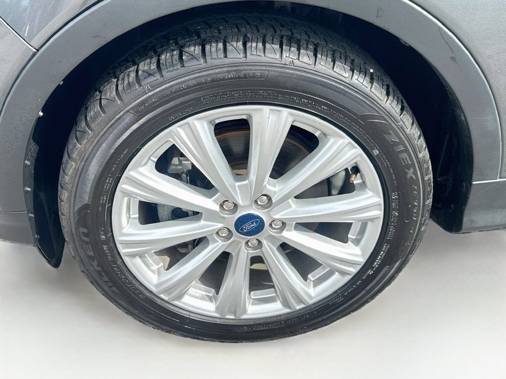 Used 2019 Ford Escape SEL AWD/4WD image 29
