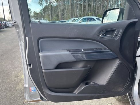 Used 2016 Chevrolet Colorado Z71 image 34