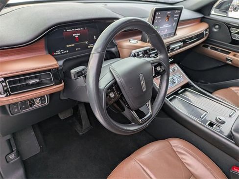 Used 2021 Lincoln Aviator Grand Touring w/ Elements Package Plus image 7