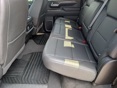 Used 2025 Chevrolet Silverado 2500 LTZ w/ LTZ Plus Package AWD/4WD image 32