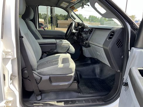 Used 2011 Ford F350 XL w/ Skid Plate Pkg AWD/4WD image 31