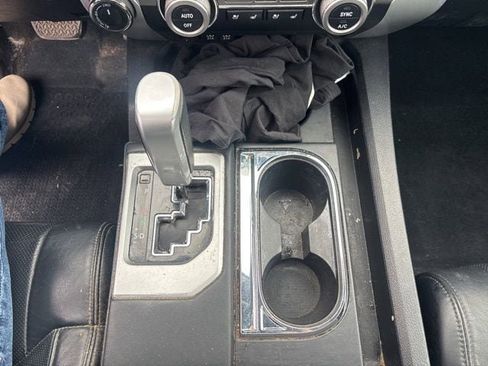 Used 2021 Toyota Tundra Platinum image 16