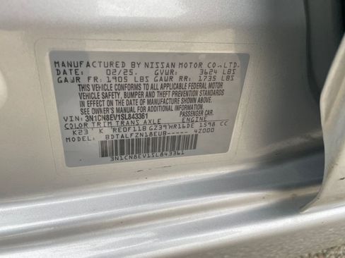 Used 2025 Nissan Versa SV image 27