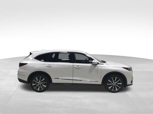 Used 2025 Acura MDX SH-AWD w/ Technology Package image 4