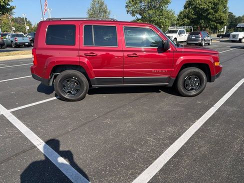 Used 2016 Jeep Patriot Sport w/ Power Value Group AWD/4WD image 5