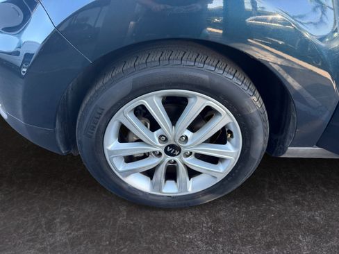 Used 2018 Kia Soul + w/ Audio Package FWD image 14