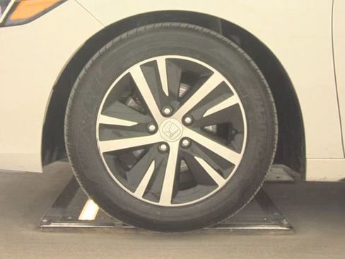 Used 2024 Honda Civic LX image 15