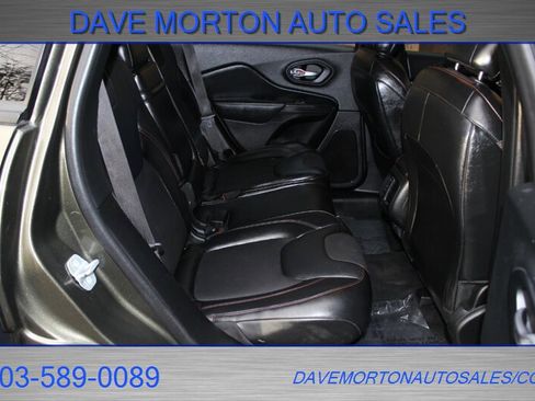 Used 2014 Jeep Cherokee Trailhawk w/ Cold Weather Group image 16