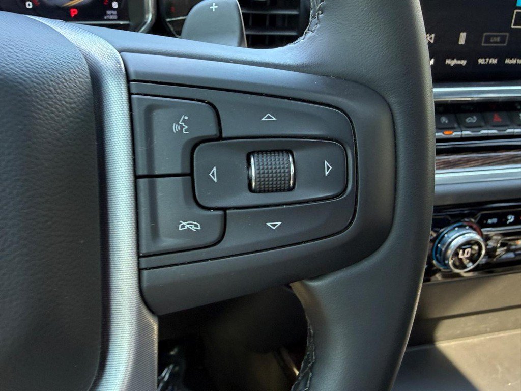 Used 2025 GMC Sierra 1500 Elevation w/ Elevation Premium Package AWD/4WD image 19