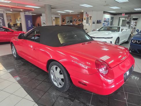 Used 2002 Ford Thunderbird image 26