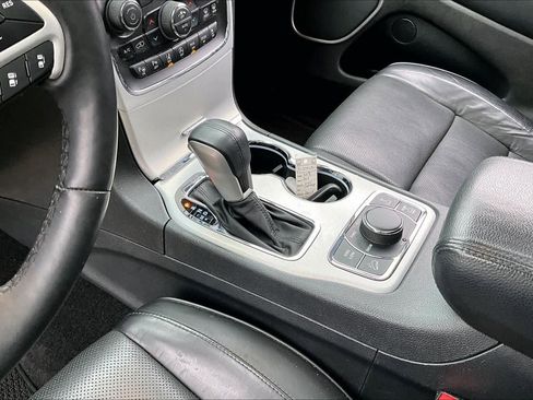 Used 2018 Jeep Grand Cherokee Summit image 16