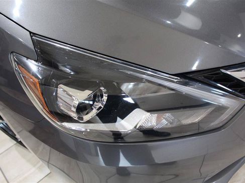 Used 2019 Nissan Sentra SR FWD image 10