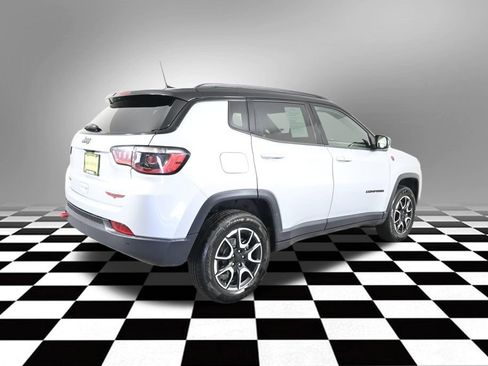 Used 2024 Jeep Compass Trailhawk AWD/4WD image 8