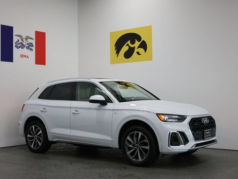 Used 2024 Audi Q5 2.0T Premium Plus w/ Premium Plus Package AWD/4WD image 1