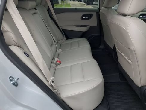 Certified 2024 Nissan Rogue SV w/ SV Premium Package FWD image 33