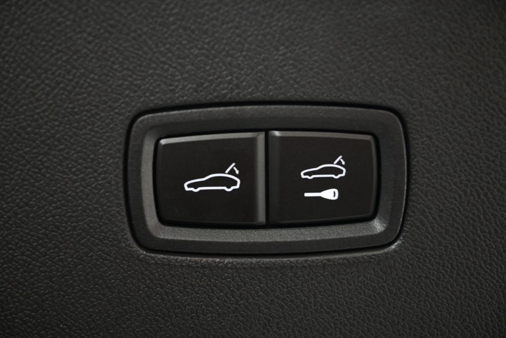 Certified 2026 Porsche Cayenne S AWD/4WD image 38