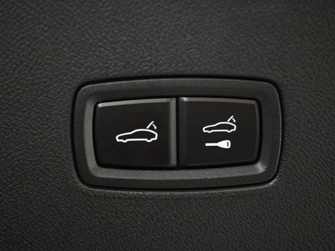 Certified 2026 Porsche Cayenne S AWD/4WD image 38