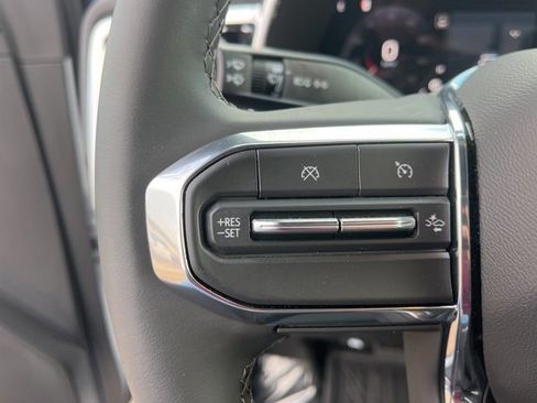 New 2025 GMC Canyon Elevation w/ Convenience Package image 22