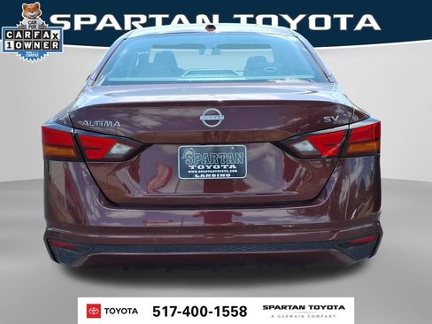 Used 2024 Nissan Altima 2.5 SV FWD image 8