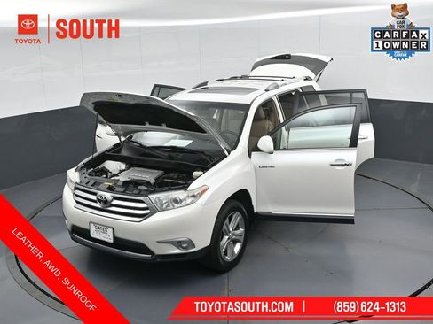 Used 2013 Toyota Highlander Limited image 56