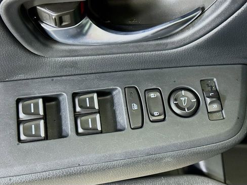 Used 2025 Honda Pilot Sport image 21