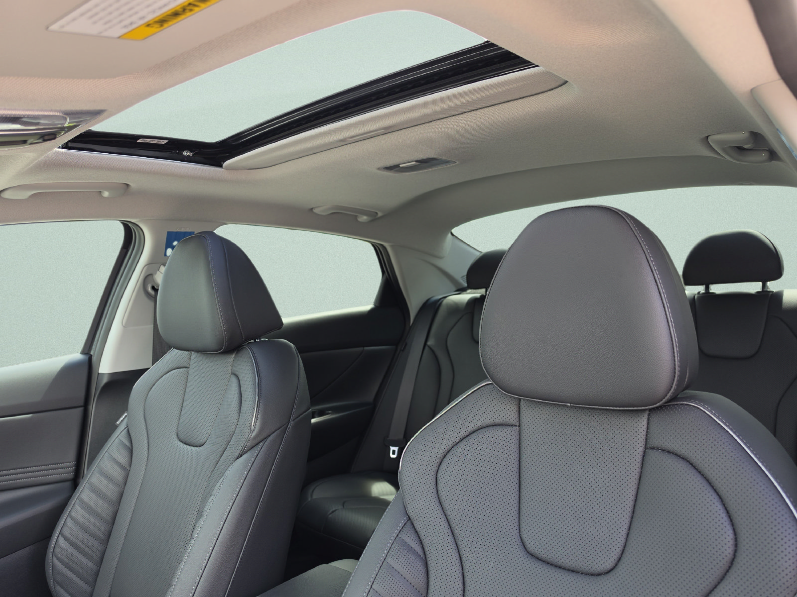 New 2026 Hyundai Elantra Limited FWD image 26
