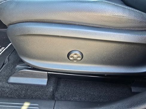Used 2023 Mercedes-Benz EQB 350 4MATIC SUV w/ Pinnacle Package image 18