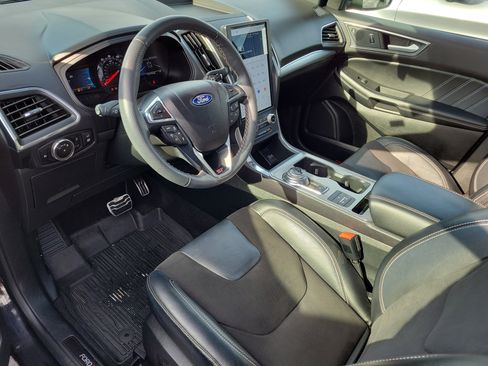 Certified 2024 Ford Edge ST w/ Equipment Group 401A image 19