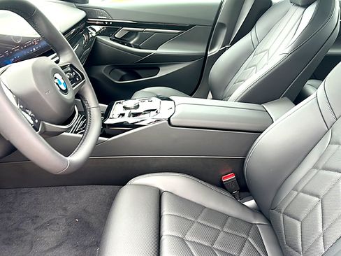 New 2026 BMW 530i w/ Premium Package RWD image 10