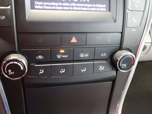 Used 2016 Toyota Camry XLE image 20