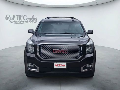 Used 2017 GMC Yukon Denali RWD image 8