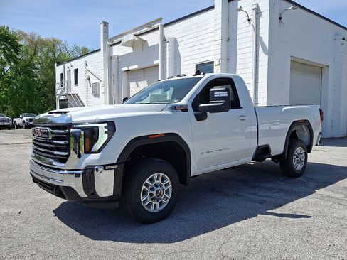 New 2025 GMC Sierra 2500 SLE w/ SLE Convenience Package image 3