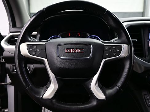 Used 2017 GMC Acadia SLT FWD image 26