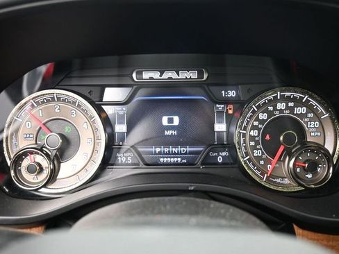 Used 2022 RAM 1500 Limited w/ Body Color Bumper Group AWD/4WD image 19