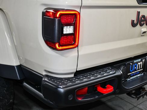 Used 2020 Jeep Gladiator Rubicon w/ Dual Top Group AWD/4WD image 70