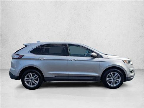 Used 2018 Ford Edge SEL w/ Equipment Group 201A FWD image 4