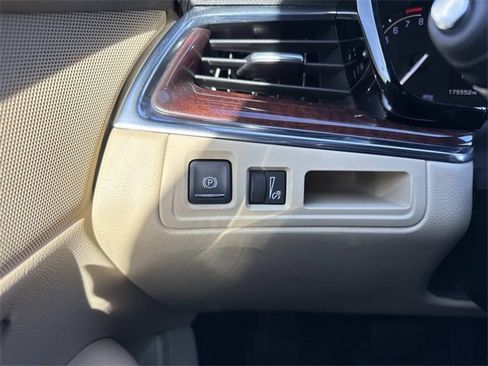 Used 2019 Cadillac XT5 Premium Luxury image 33