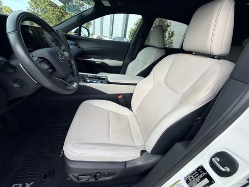 Used 2024 Lexus RX 350 FWD image 5