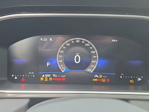 New 2026 Volkswagen Taos SE AWD/4WD image 14
