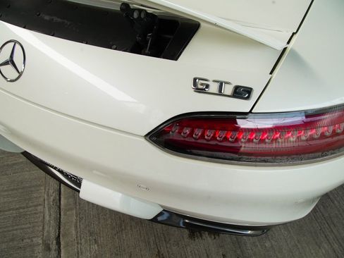 Used 2016 Mercedes-Benz AMG GT S image 15